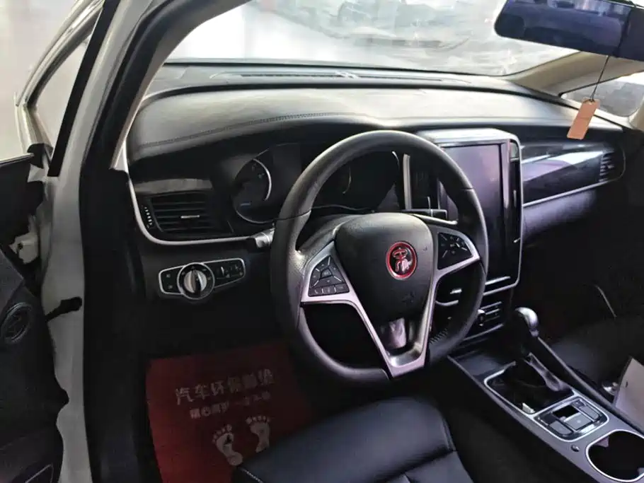 BYD MAX — миниатюра 12
