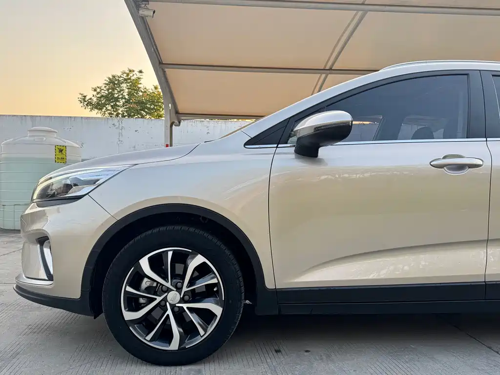 Geely Emgrand GS — миниатюра 13
