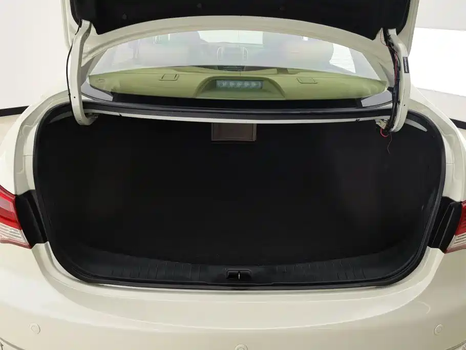 Nissan Sylphy — миниатюра 4