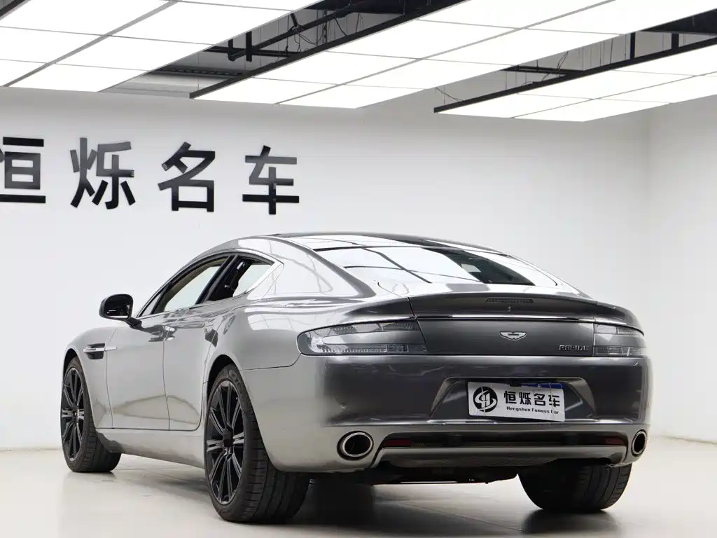 Aston Martin Rapide — миниатюра 17
