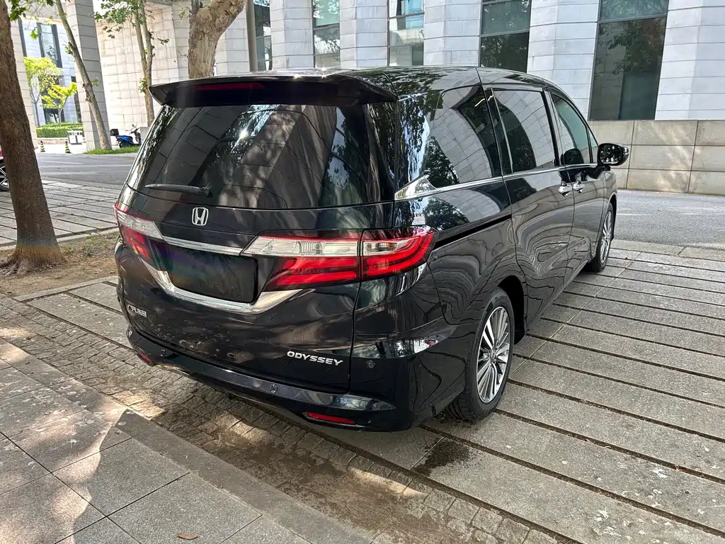 Honda Odyssey — миниатюра 3