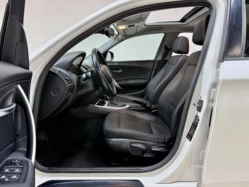 BMW 1 Series (Import) — миниатюра 5