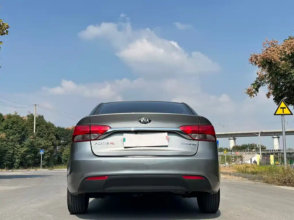 Kia Forte — миниатюра 5