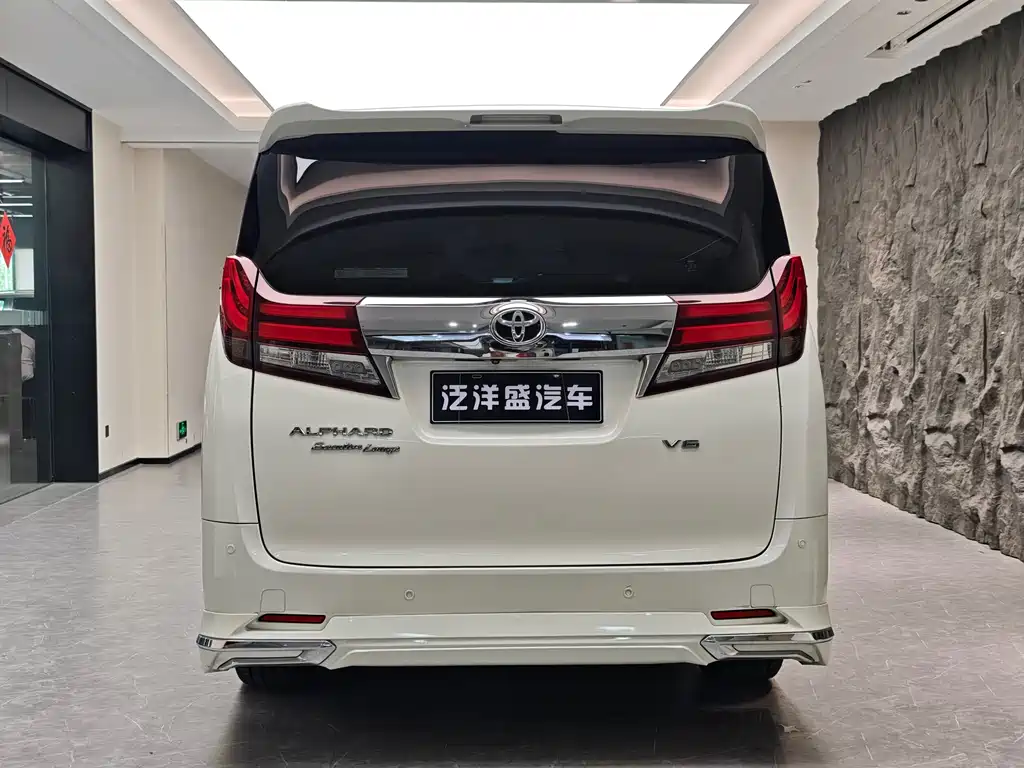 Toyota Alphard — фотографии объявления, Фото 12