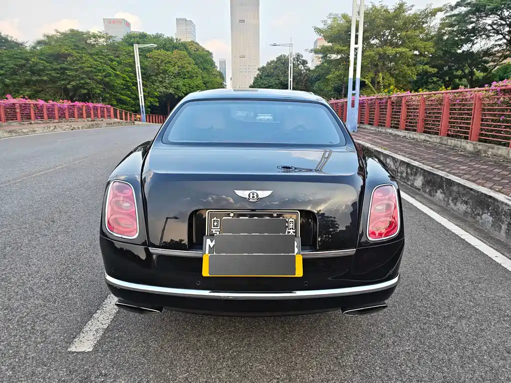 Bentley Mulsanne — миниатюра 5