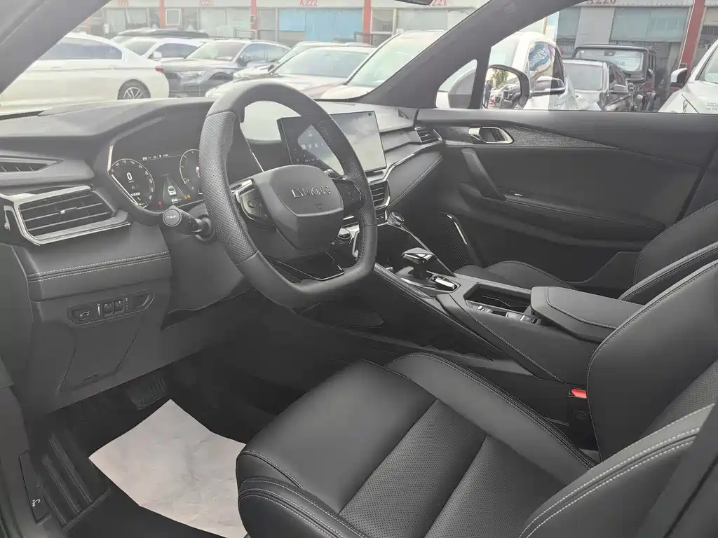 Lynk & Co 06 2023 Remix 1.5T Pro