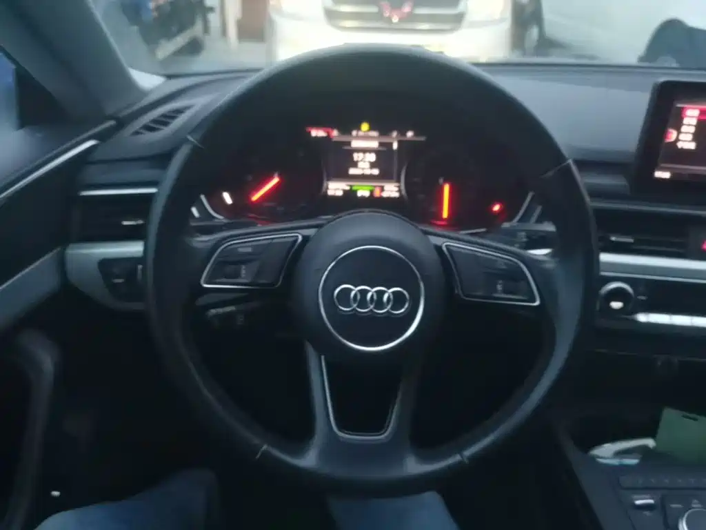Audi A5 (Import) — миниатюра 11