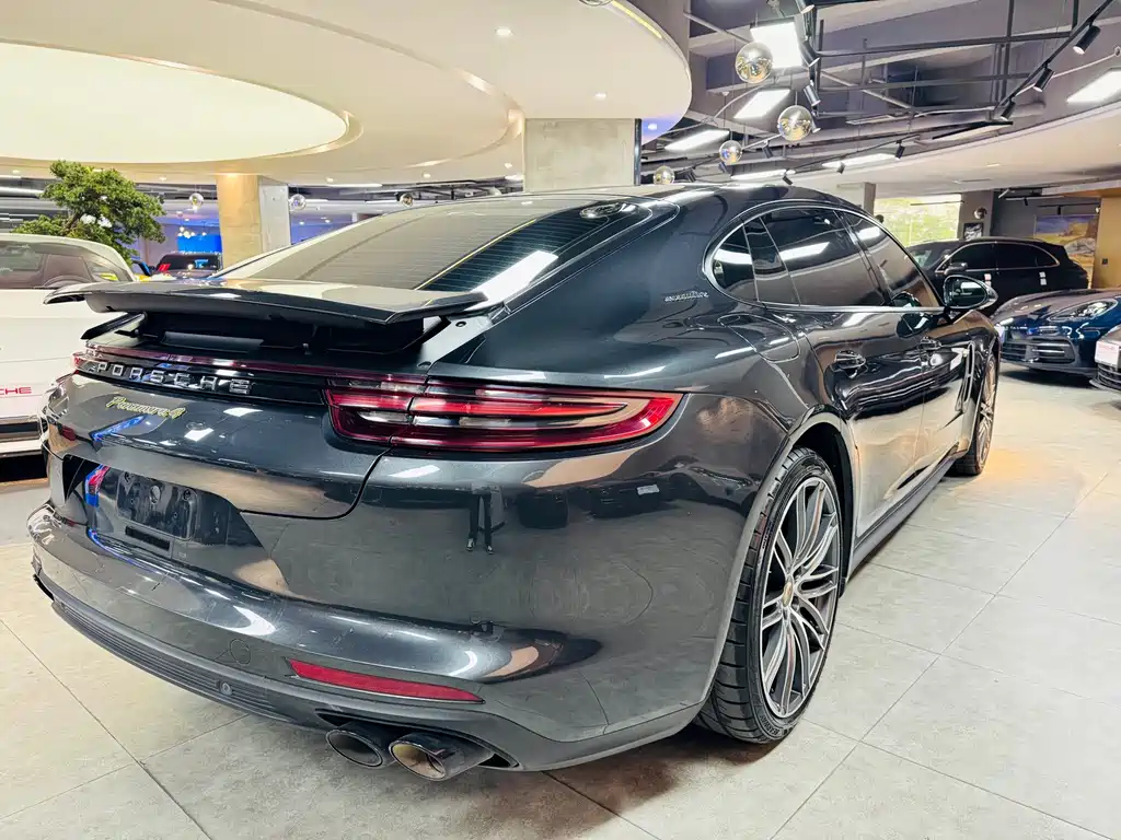 Porsche Panamera Hybrid — миниатюра 5