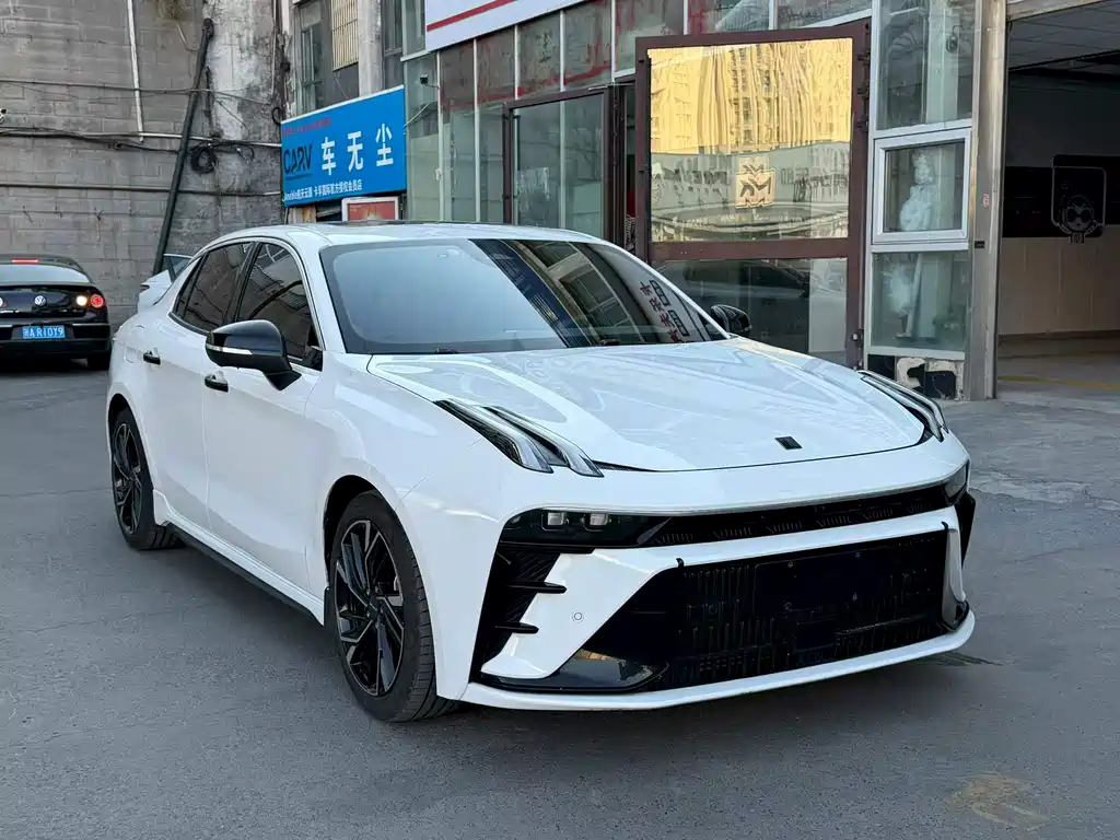 Lynk & Co 03 — миниатюра 3