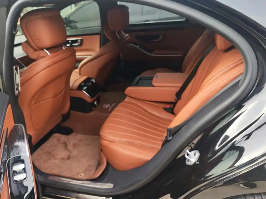 Mercedes-Benz S-Class — миниатюра 11