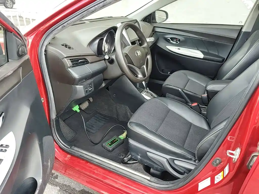 Toyota Yaris L — миниатюра 16
