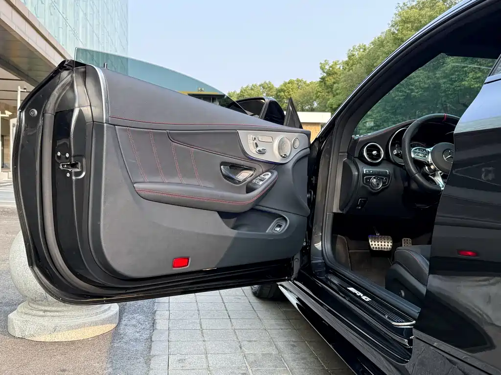 MERCEDES-BENZ C CLASS AMG