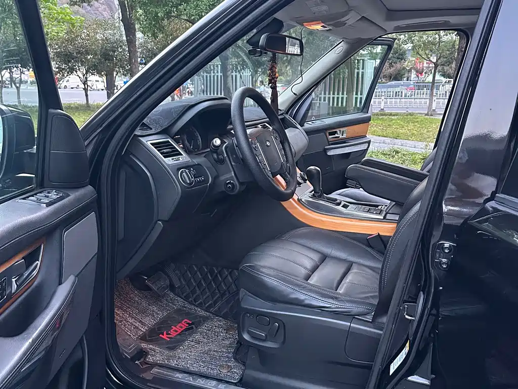 Land Rover Sport — миниатюра 9
