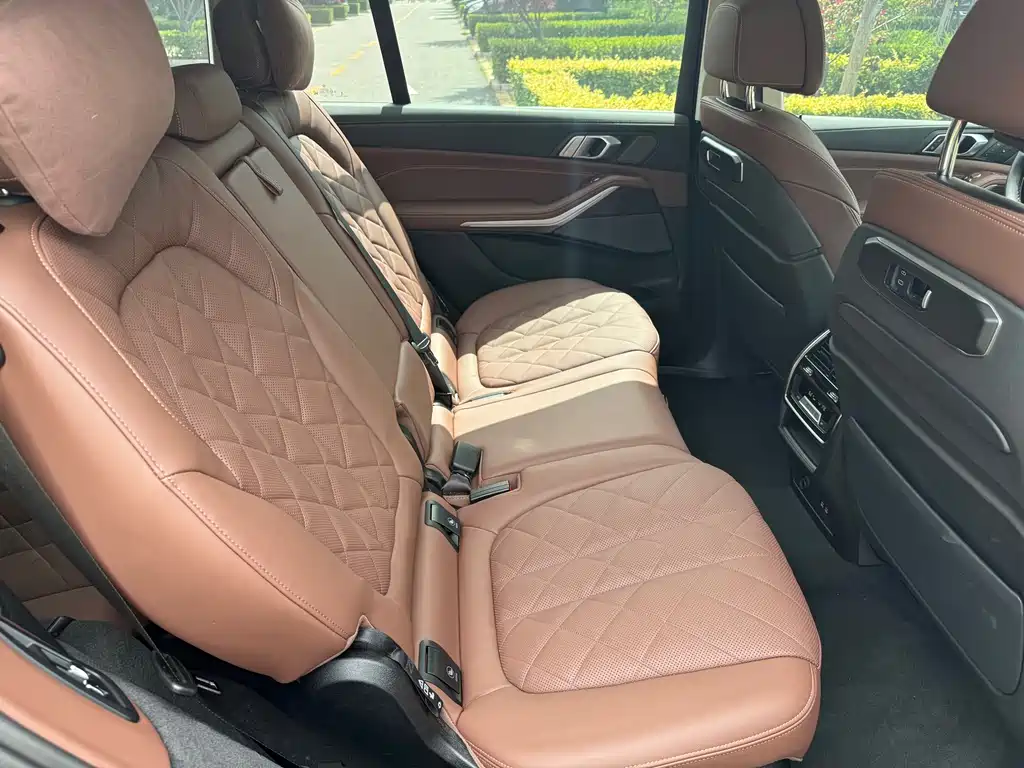 BMW X7 2024 xDrive40i Lead Luxury