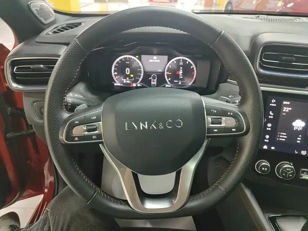 Lynk & Co 03 — миниатюра 11