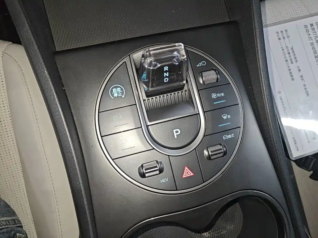 BYD Seal 05 DM-i — миниатюра 14