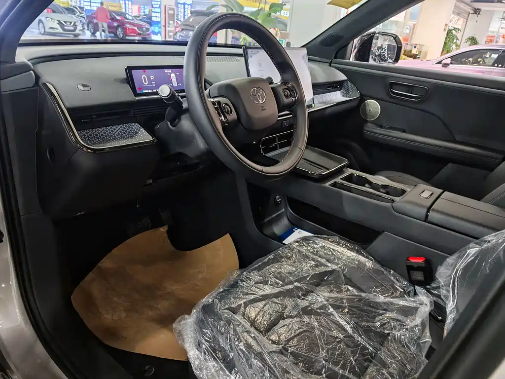 TOYOTA PLATINUM WISDOM 3X