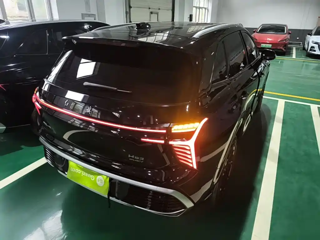 Hongqi Hongqi HS3 PHEV — миниатюра 7