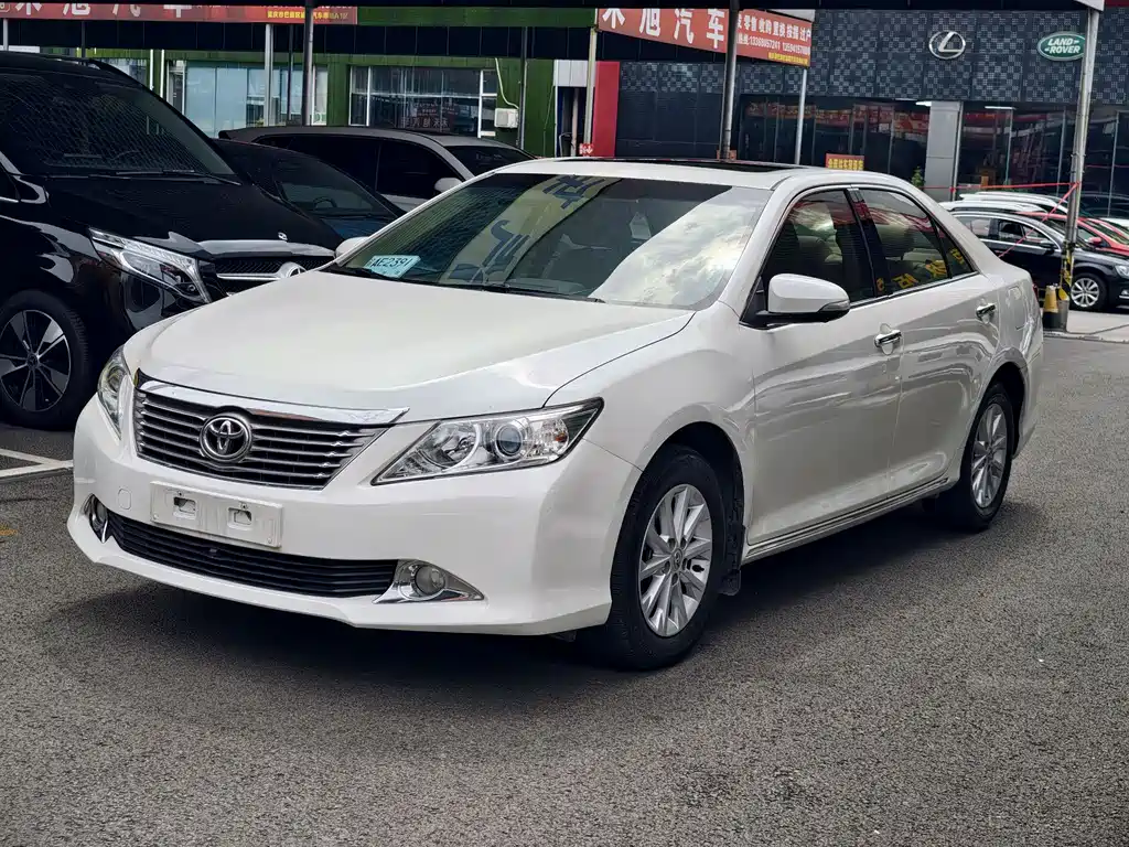 Toyota Camry 2014