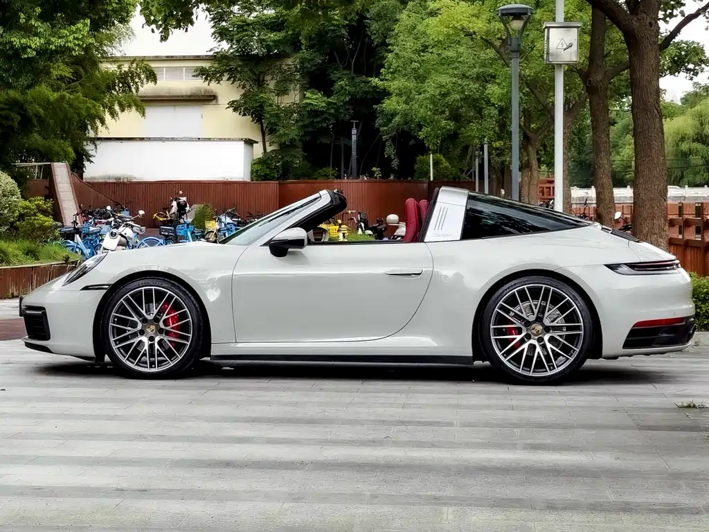 Porsche 911 2020 Targa 4 3.0T