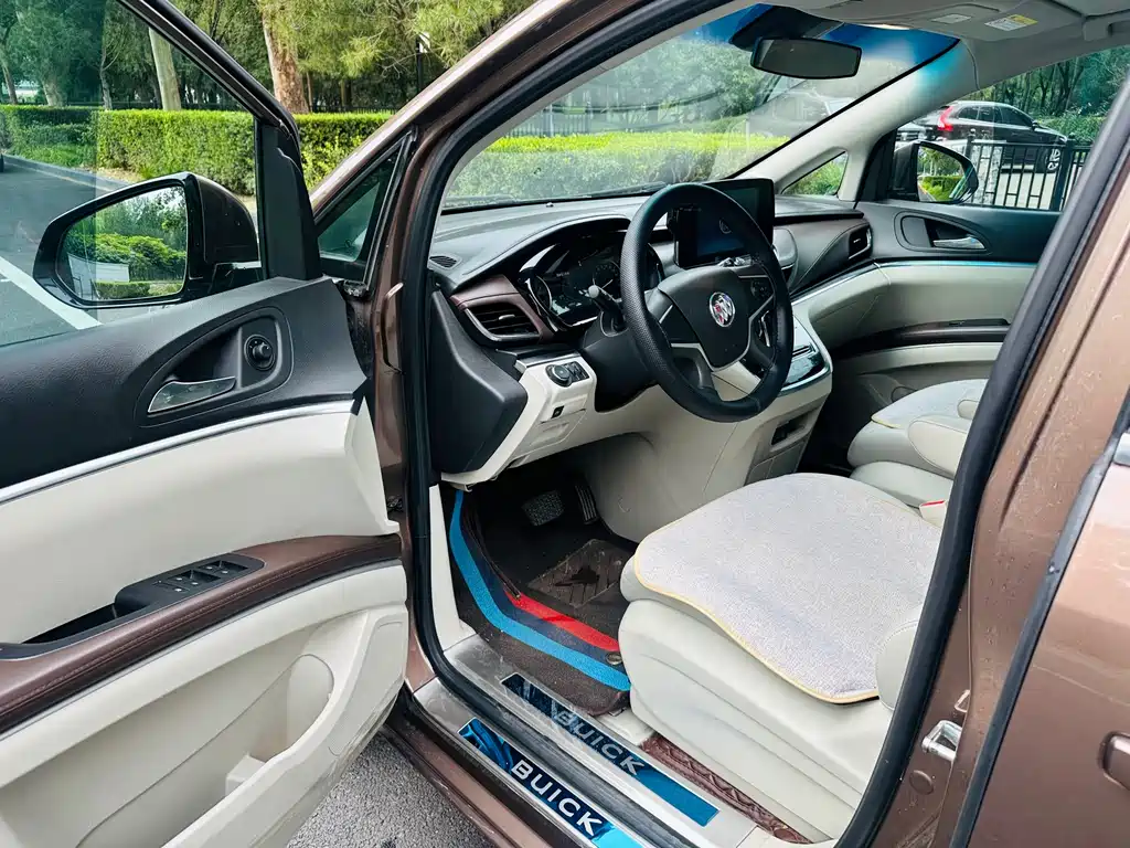 Buick GL8 2021 652T Luxury