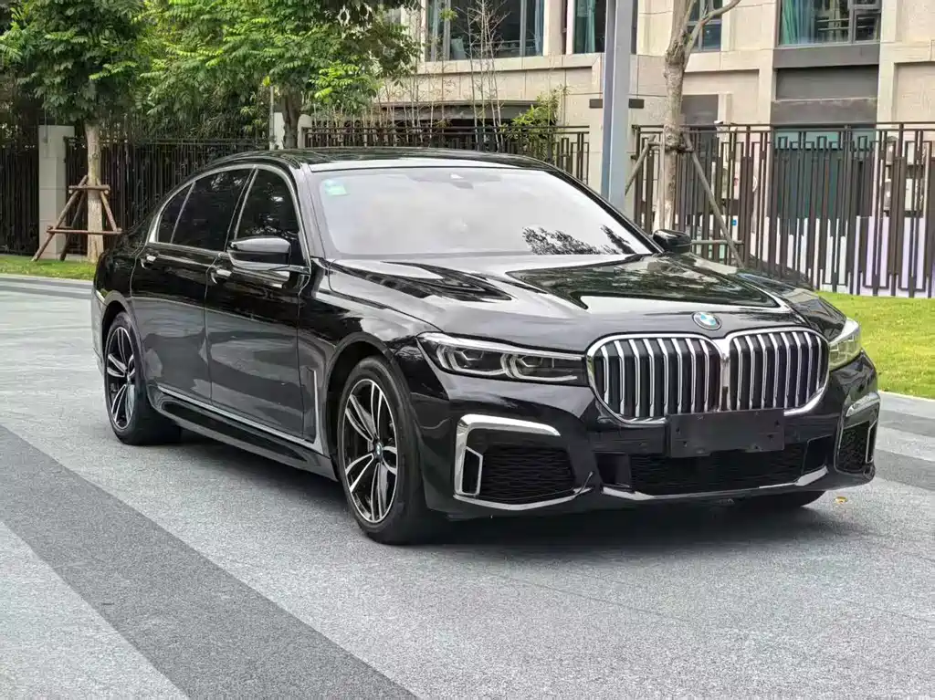 BMW 7 Series — миниатюра 3