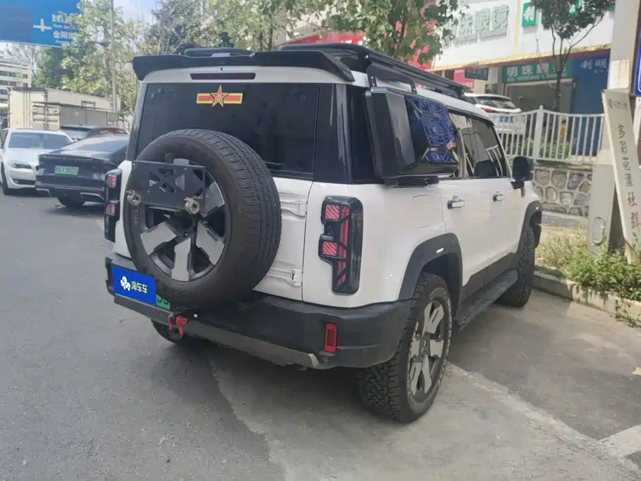 Beijing Off-Road Beijing Off-Road BJ40 Extended Range — миниатюра 3