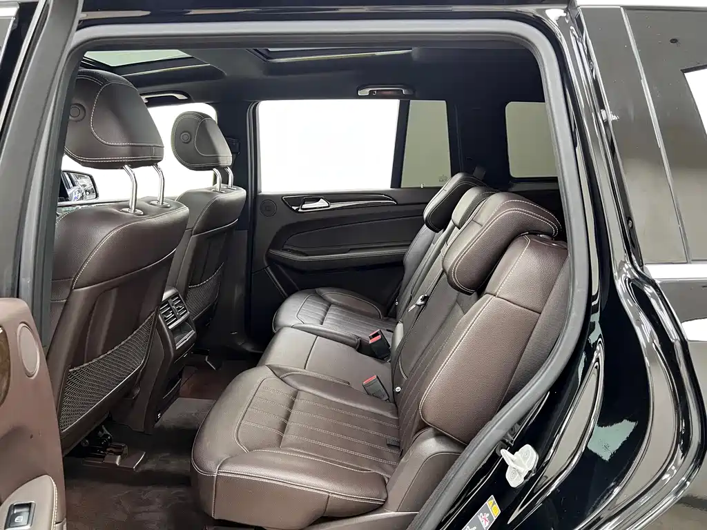 Mercedes-Benz GLS — миниатюра 20