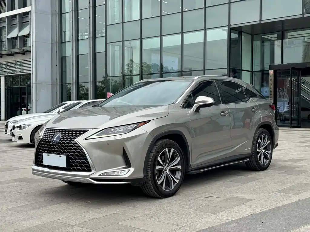 Lexus RX 2022