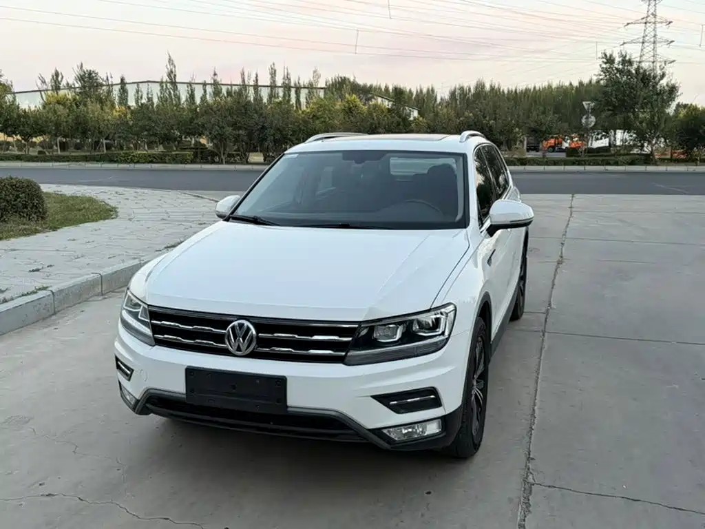Volkswagen Tiguan L — миниатюра 9