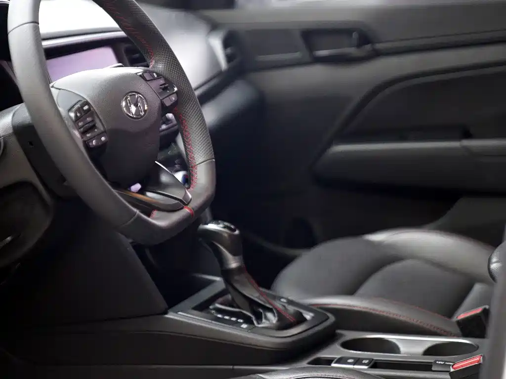 Hyundai Elantra — миниатюра 5