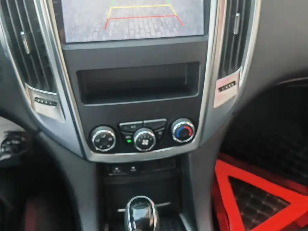 JMC Yusheng S350 — миниатюра 12