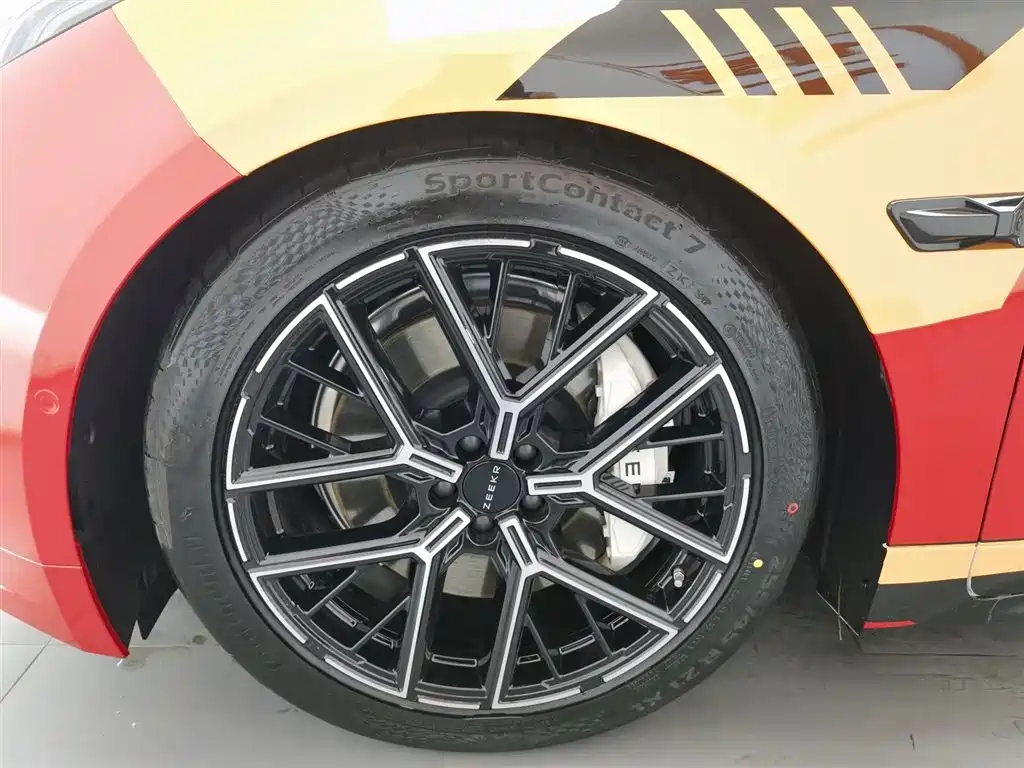 ZEEKR EXTREME KRYPTON 001