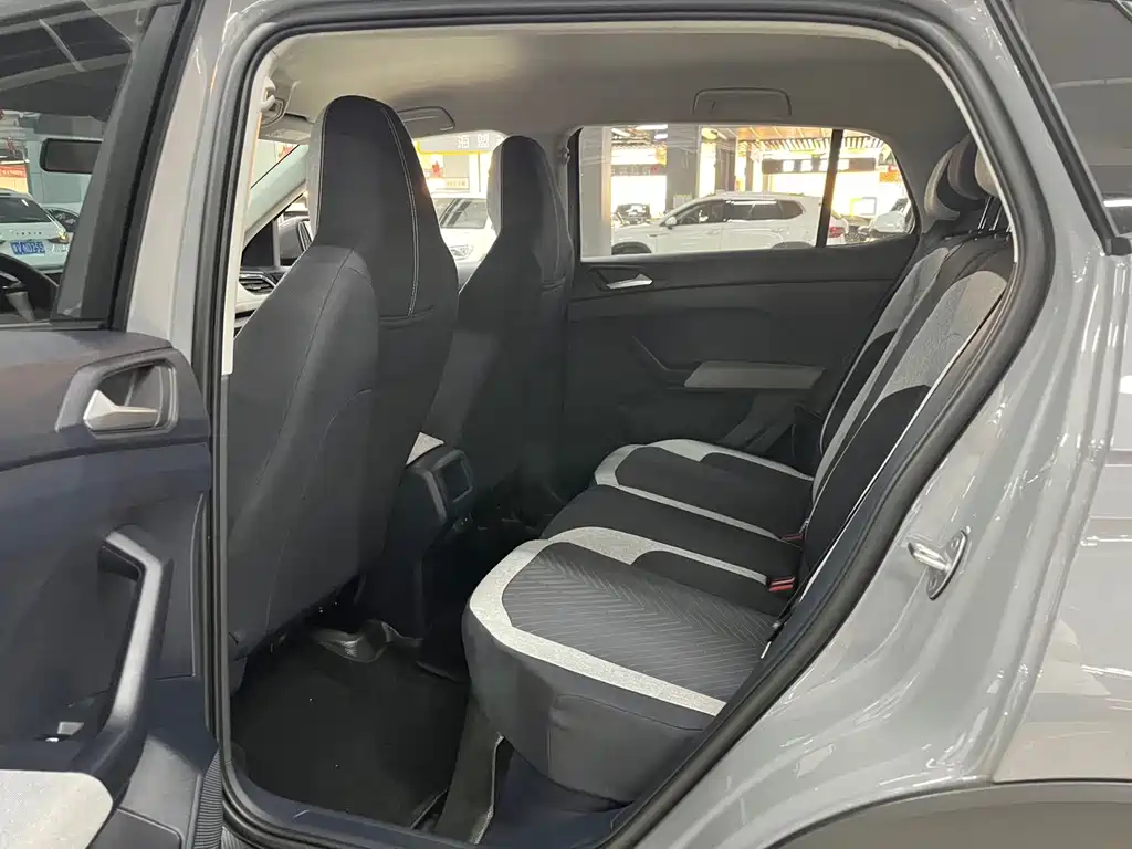 Volkswagen Tharu — миниатюра 7