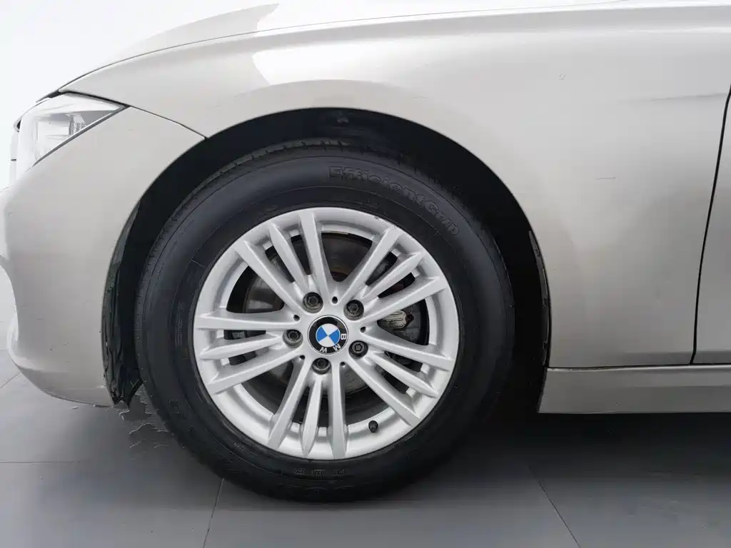 BMW 3 Series — миниатюра 17
