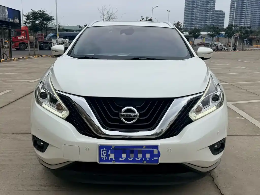 NISSAN LOULAN