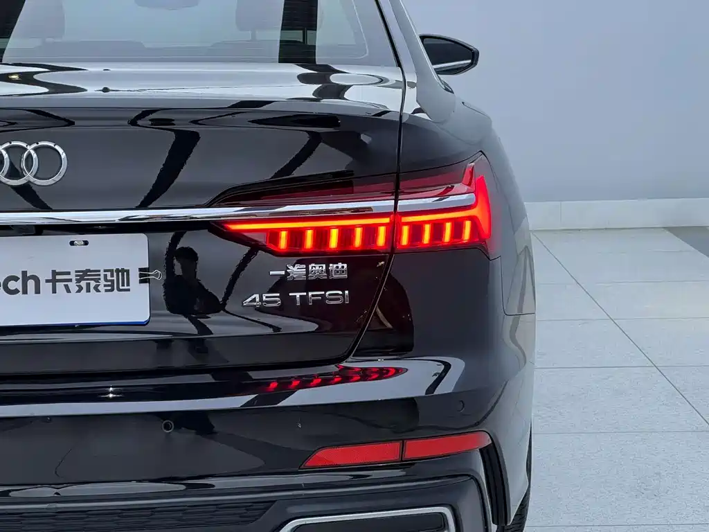 Audi A6L — миниатюра 7
