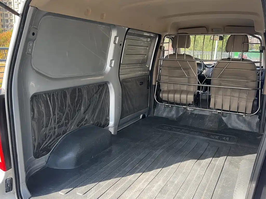 Wuling Rongguang — миниатюра 17