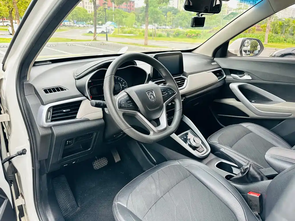 Baojun 510 2017 1.5L AT Fashion