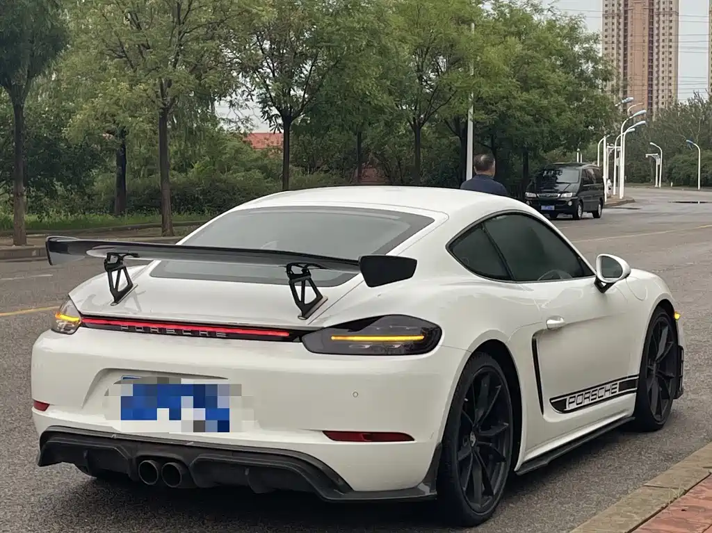 Porsche 718 2018 Cayman 2.0T