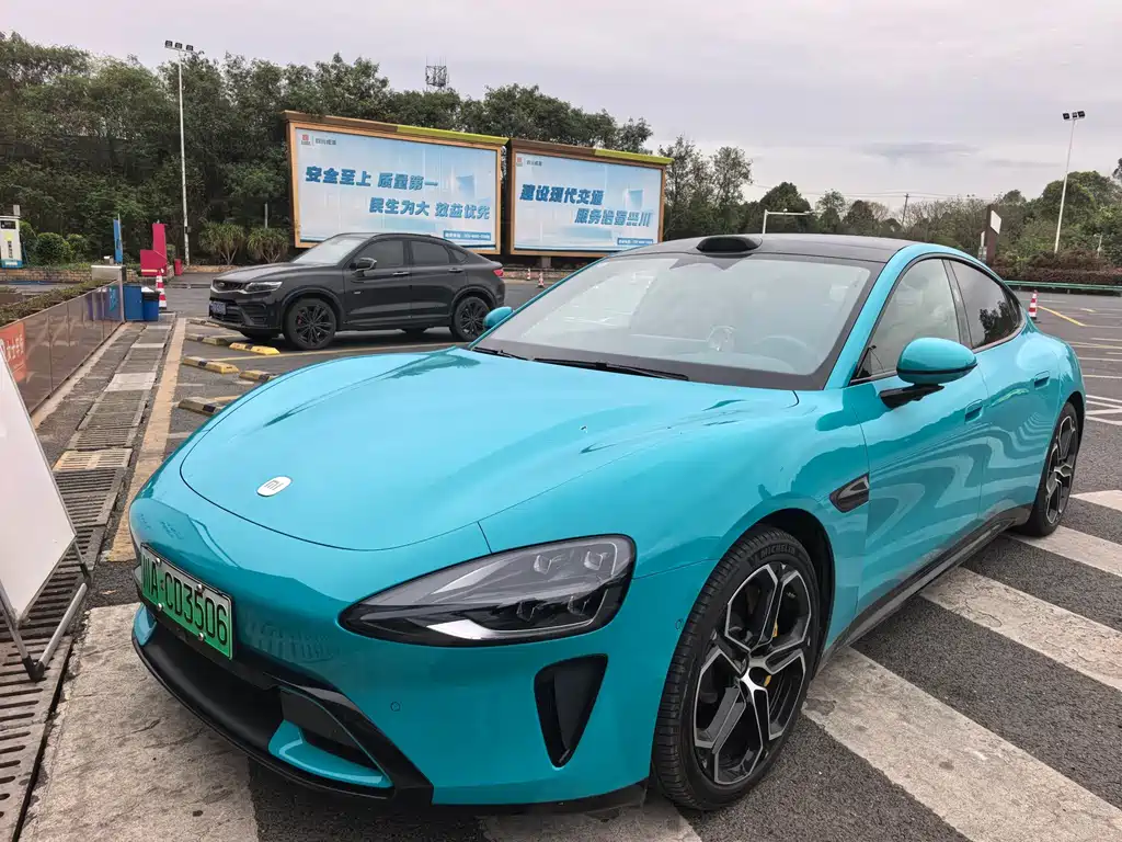 Xiaomi SU7 2025