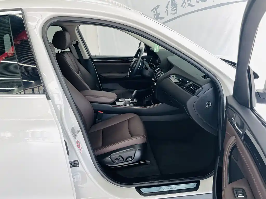 BMW X4 — миниатюра 12