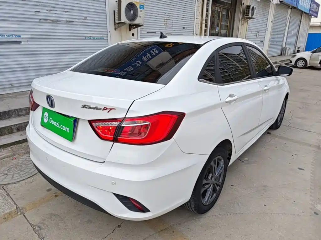 Changan Eado DT — миниатюра 7