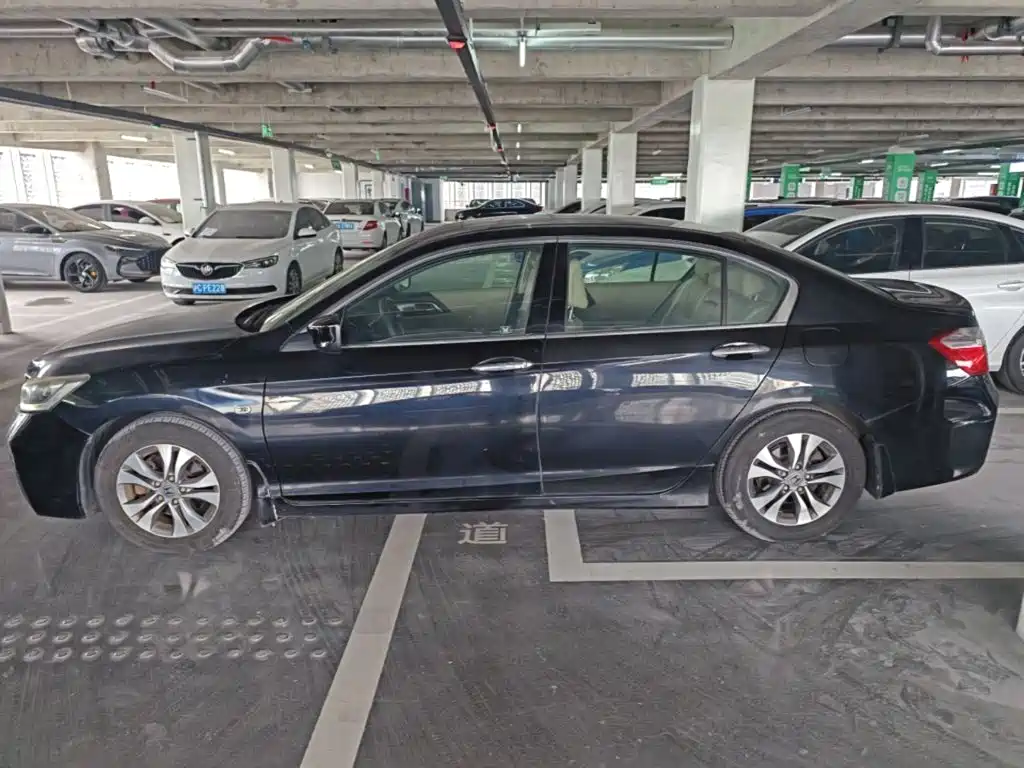 Honda Accord — миниатюра 5