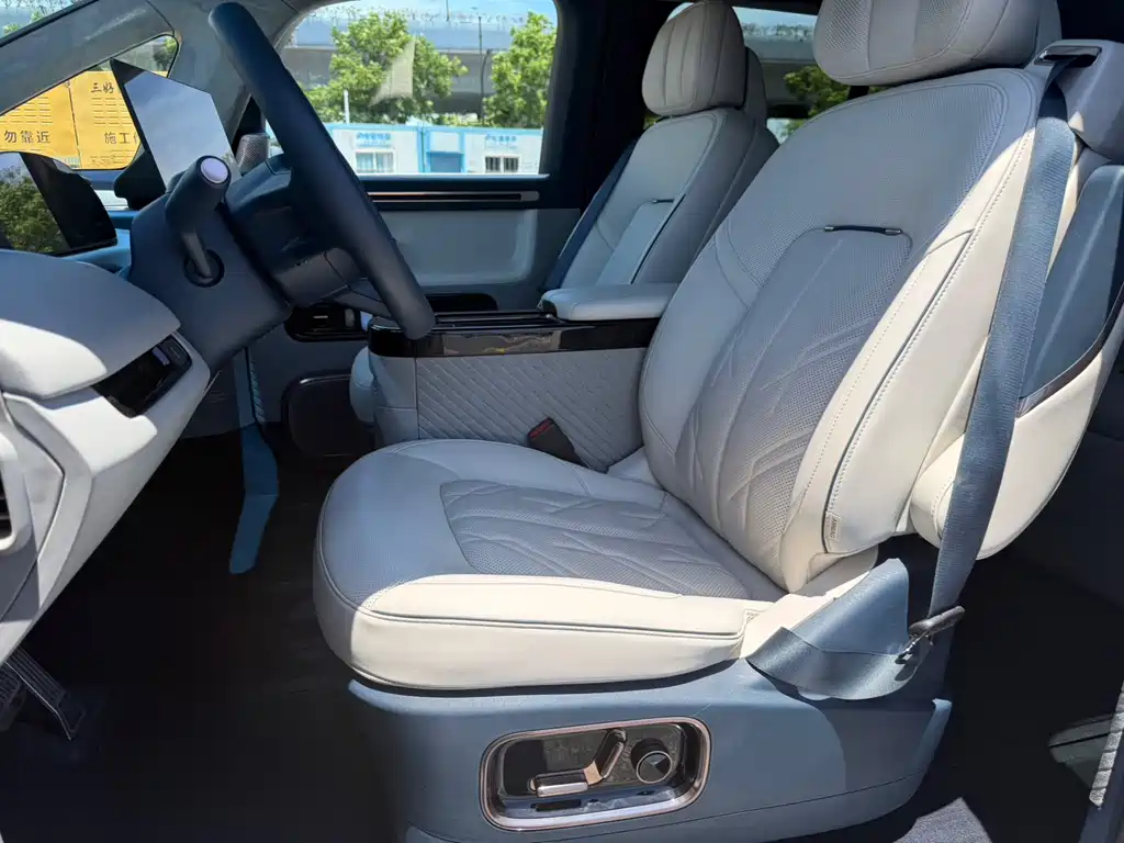 Zeekr Mix 2025 Smart Drive