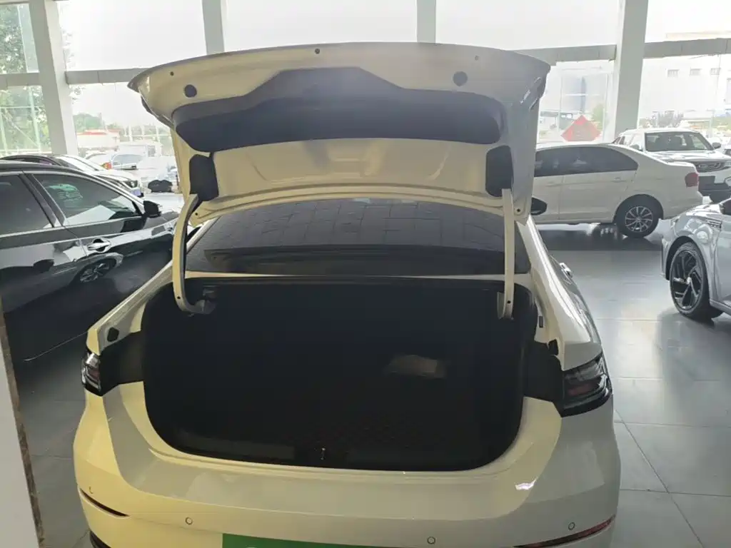 Volkswagen Sagitar — миниатюра 19