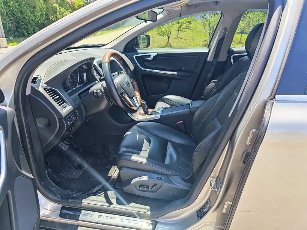 Volvo XC60 2015 T5