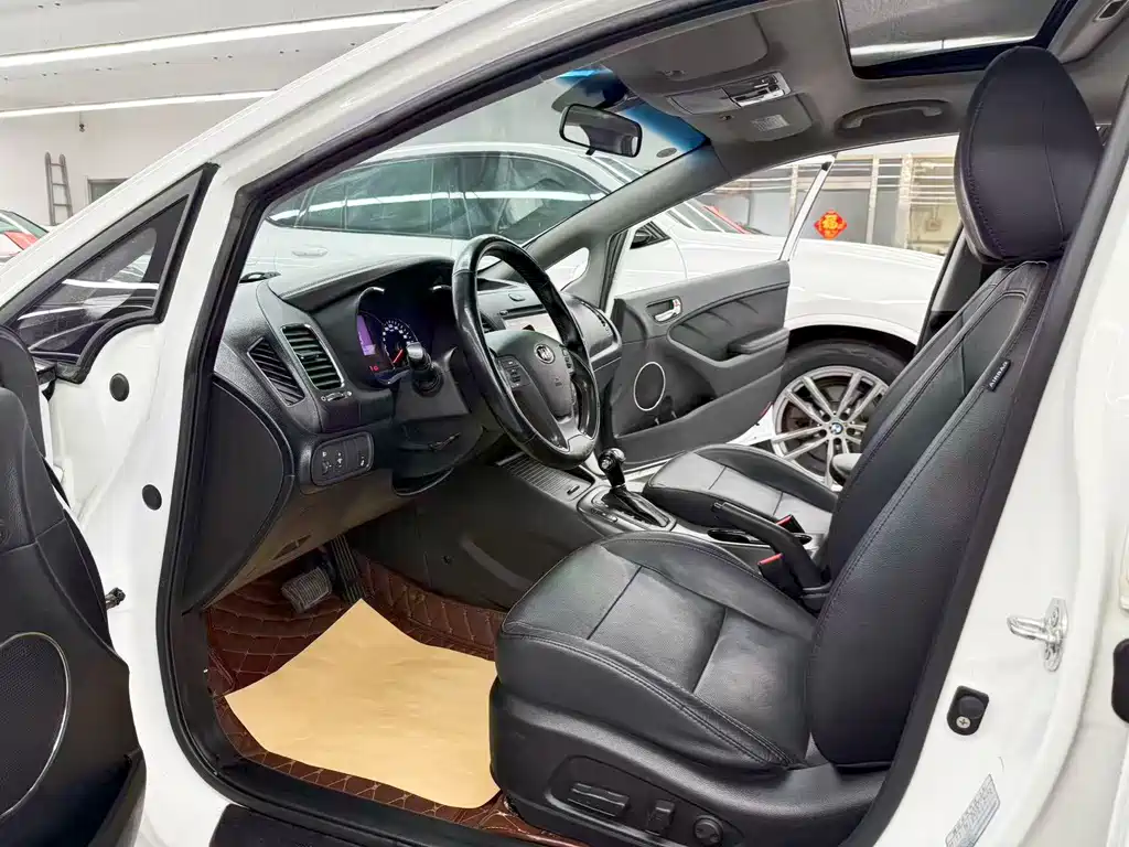 Kia K3 — миниатюра 7