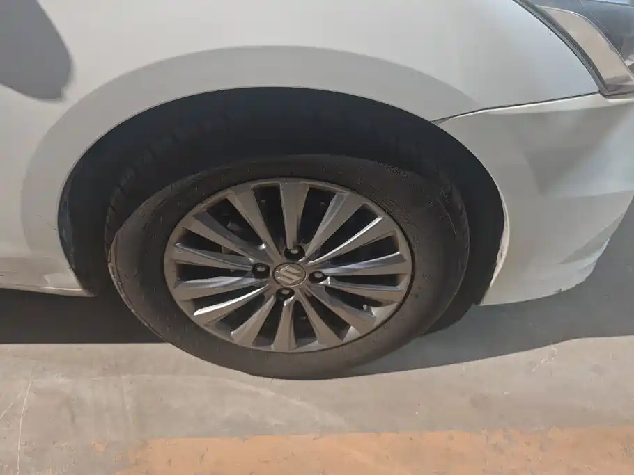 Suzuki Alivio — миниатюра 6