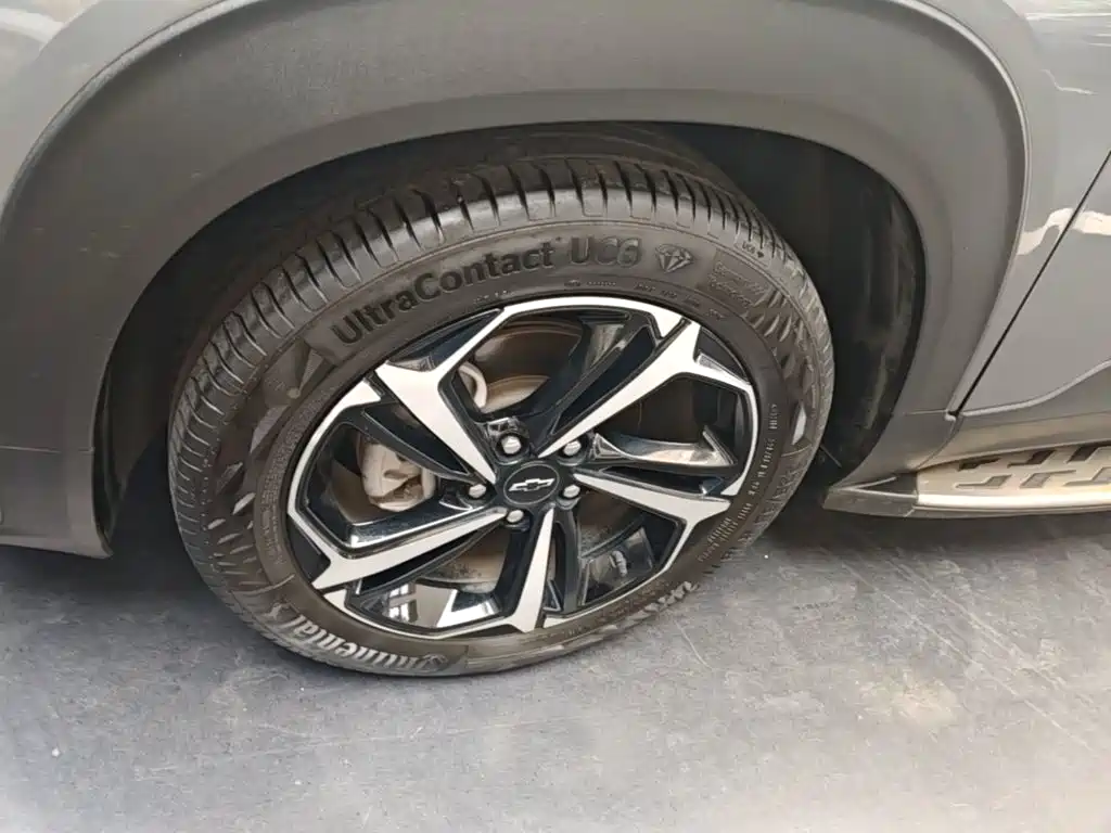 Chevrolet Tracker — миниатюра 23